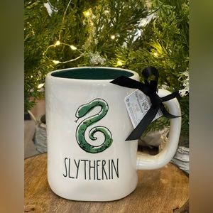 🐍 Brand NEW w/Tags Rae Dunn Harry Potter SLYTHERIN Mug w/Green Interior 🐍